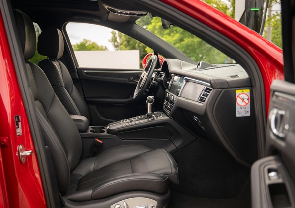 Porsche Macan cena 335900 przebieg: 105910, rok produkcji 2020 z Cedynia małe 379